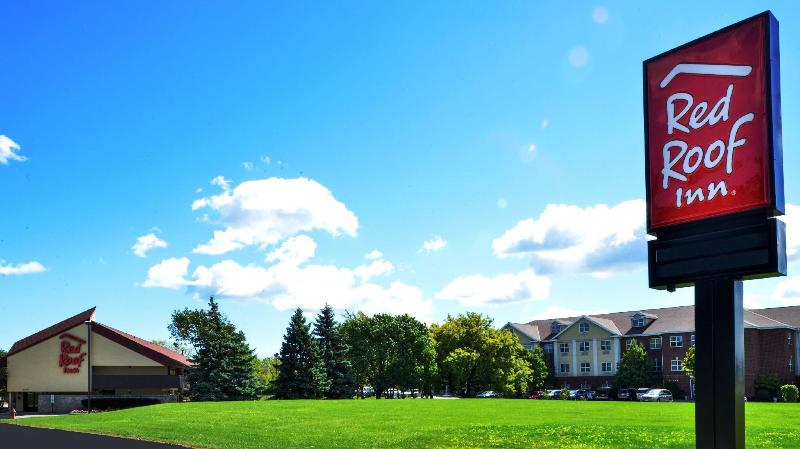 Отель Red Roof Inn Milwaukee Airport