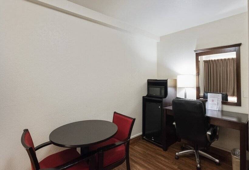 בית מלון כפרי Red Roof Inn Oklahoma Airport I 40 W Fairgrounds