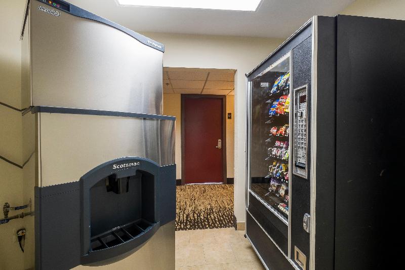 هتل Red Roof Inn Plus+ Houston   Energy Corridor