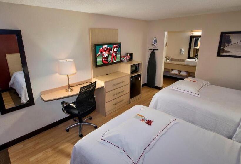 בית מלון כפרי Red Roof Inn Plus+ & Suites Naples Downtown 5th Ave S