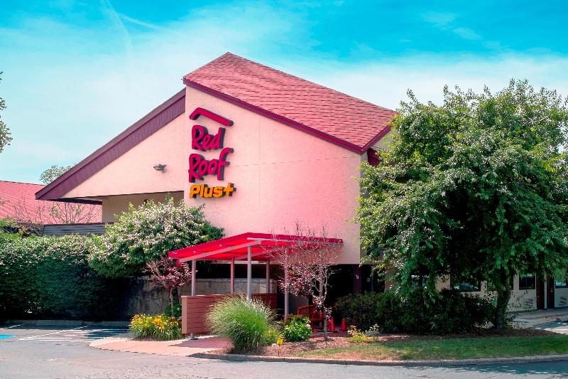 هتل Red Roof Inn Plus+ West Springfield