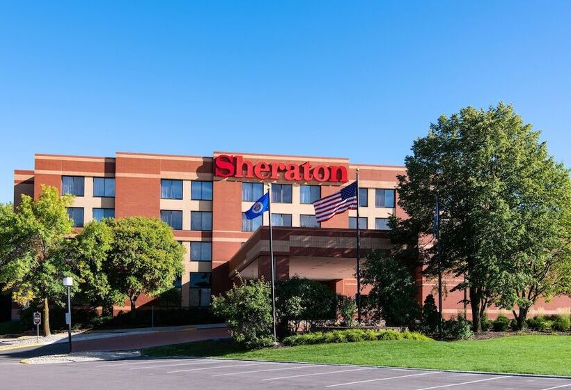 בית מלון כפרי Sheraton Minneapolis West