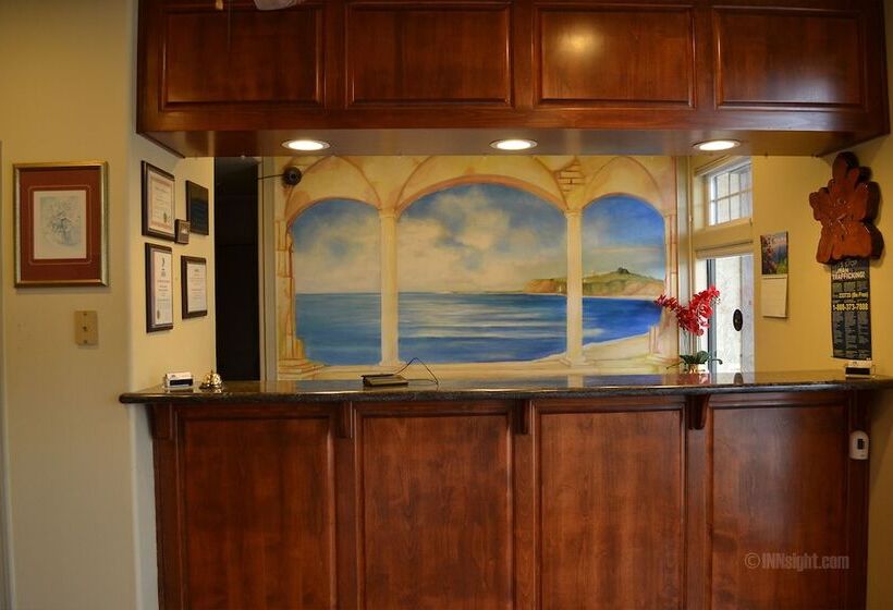 בית מלון כפרי The Miramar Inn