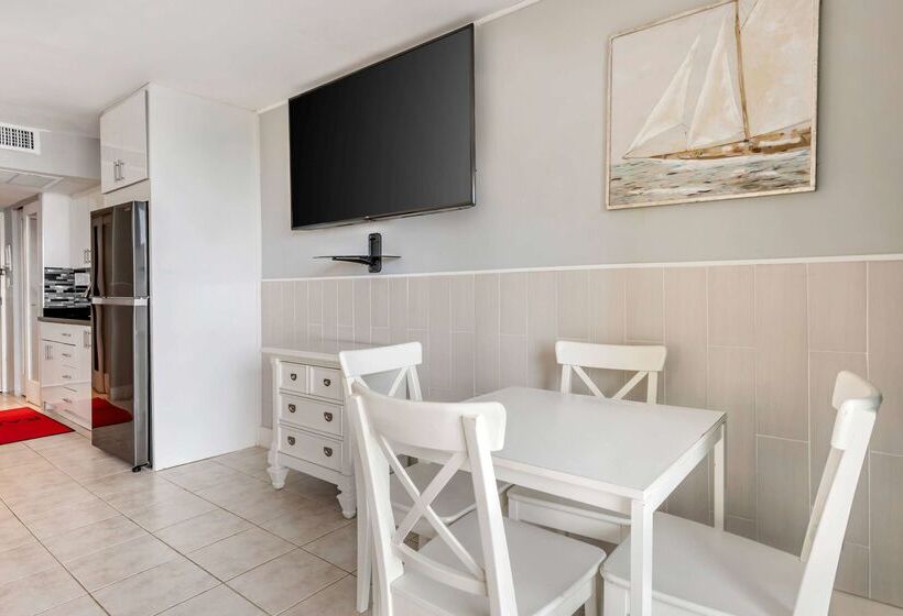 Ramada Plaza By Wyndham Marco Polo Beach Resort