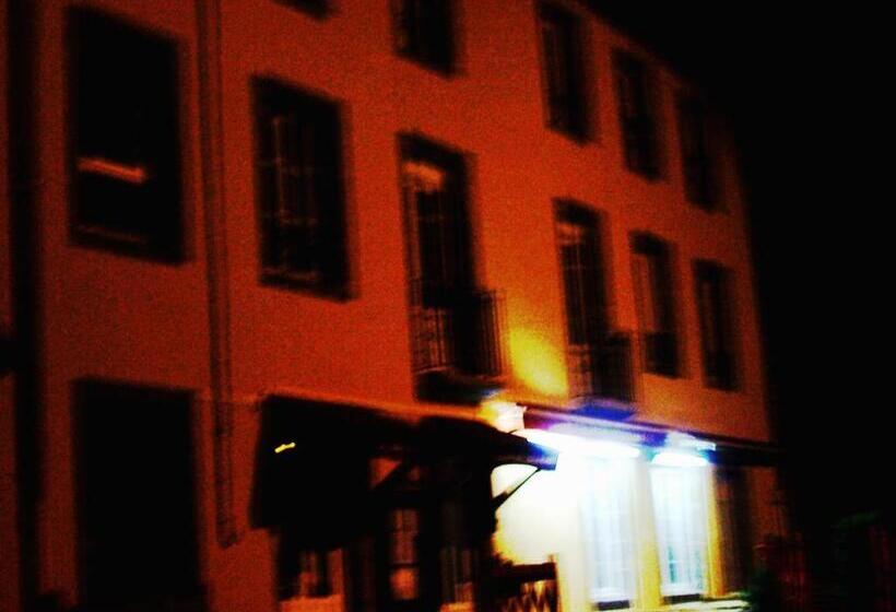 ユースホステル La Vieille Auberge
