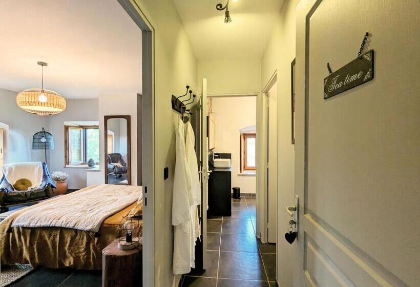 مبيت وإفطار Le Clos Des Pierres Rouges