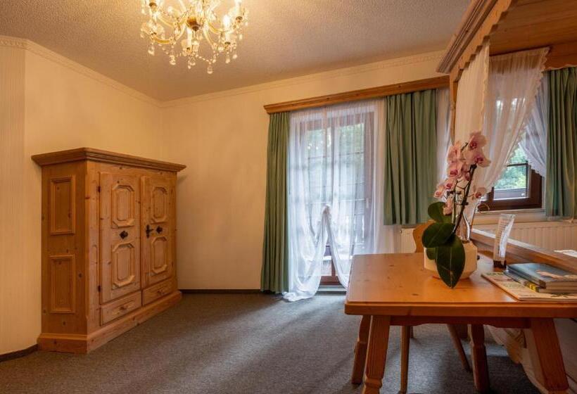 ホテル Zur Margarethenmühle   Landgasthof Und Wald