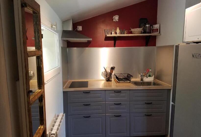 ペンション Château La Villatade