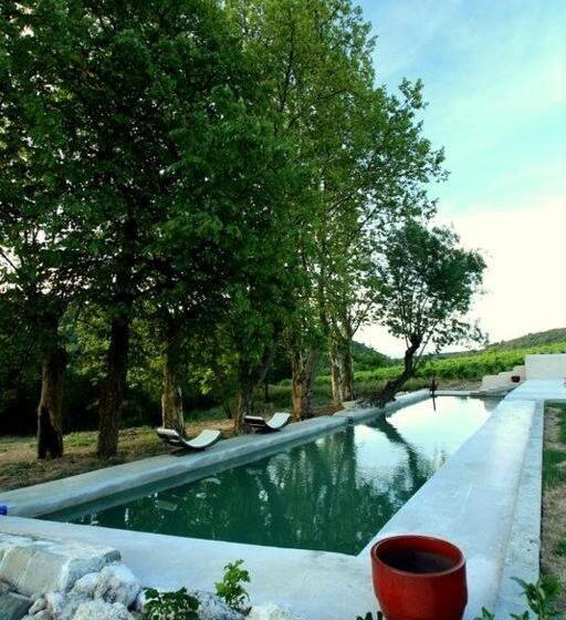 ペンション Château La Villatade