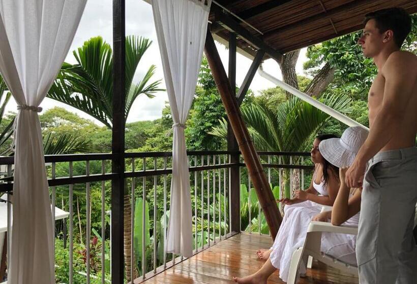 فندق Ballena Dorada Lodge