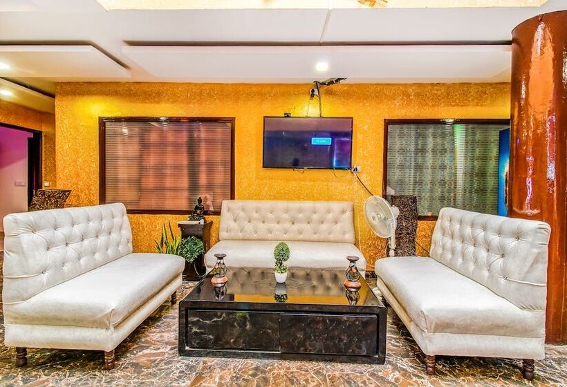 فندق Fabexpress Grand Inn