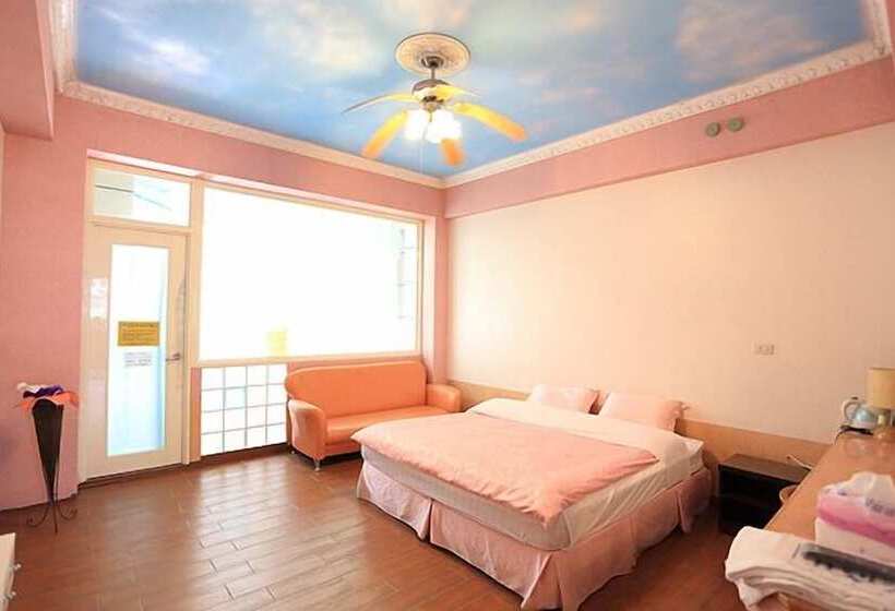 تختخواب و صبحانه Wild Thyme Eco Guest House