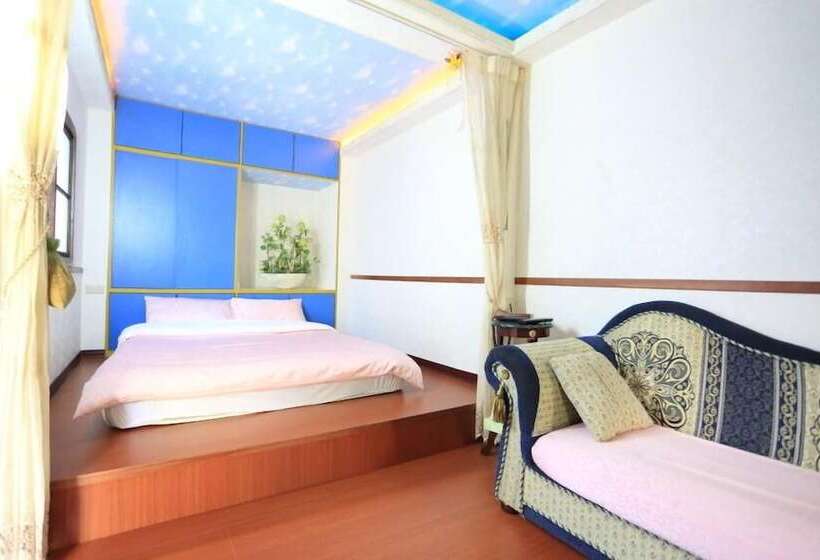 تختخواب و صبحانه Wild Thyme Eco Guest House