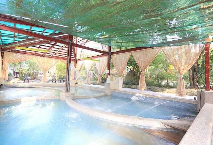 تختخواب و صبحانه Wild Thyme Eco Guest House