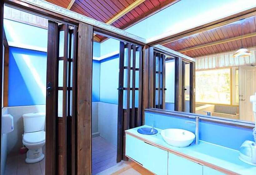 تختخواب و صبحانه Wild Thyme Eco Guest House