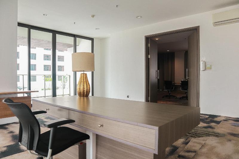 בית מלון כפרי Mangkuluhur Residences By Lorin