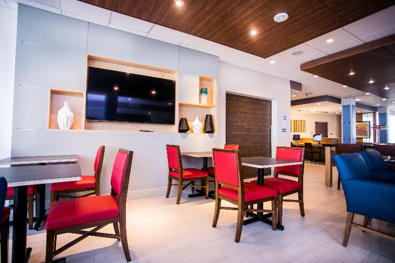 فندق Holiday Inn Express & Suites Rehoboth Beach, An Ihg