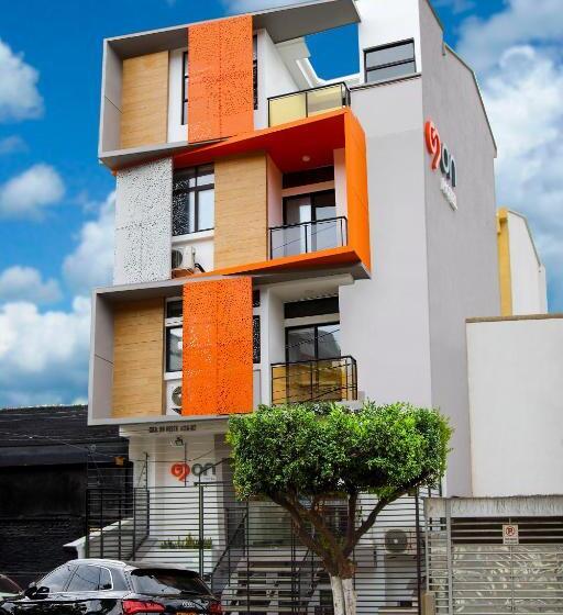 هتل On Apartasuites