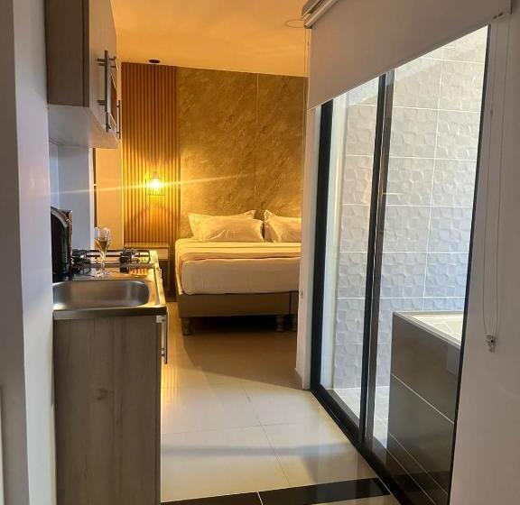 هتل On Apartasuites