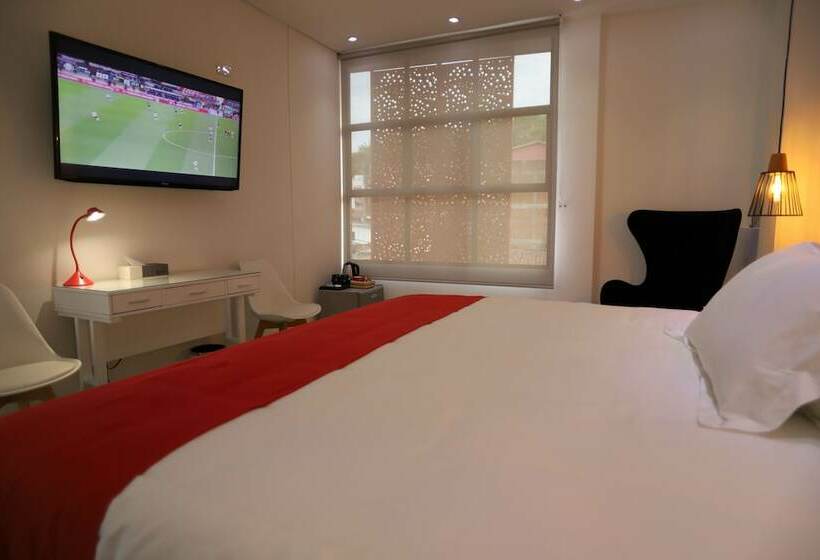 هتل On Apartasuites