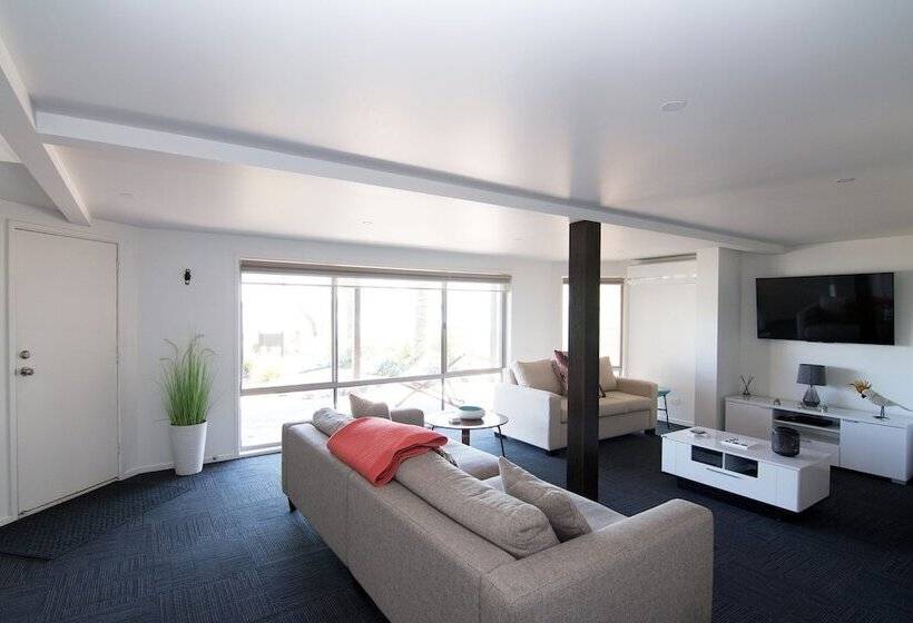 Paradise Waters   Yarrawonga