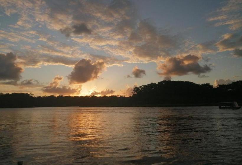 هتل Cabinas Ensueños