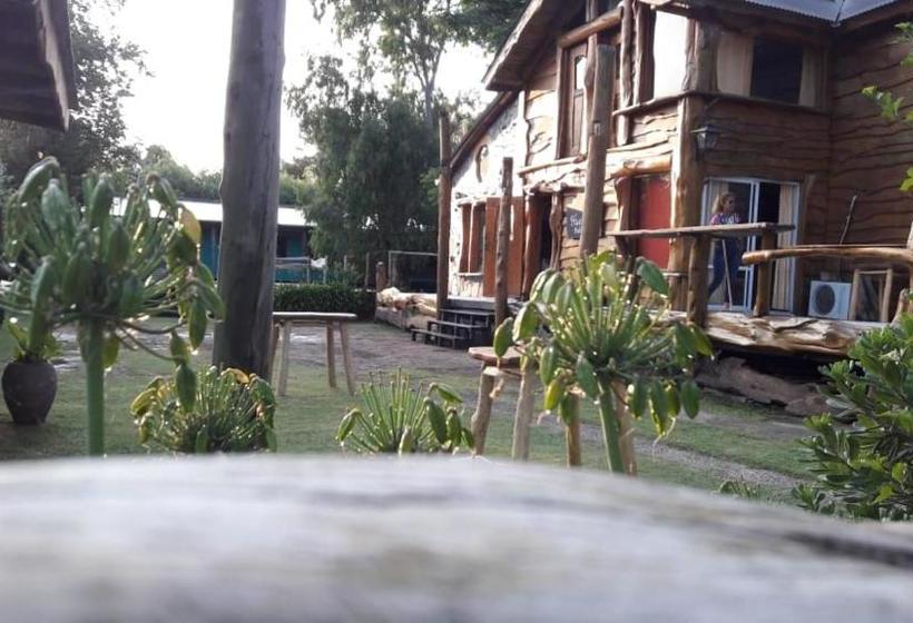 ユースホステル Huecubu Public House