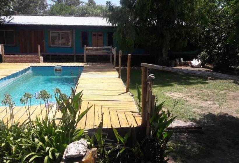 ユースホステル Huecubu Public House