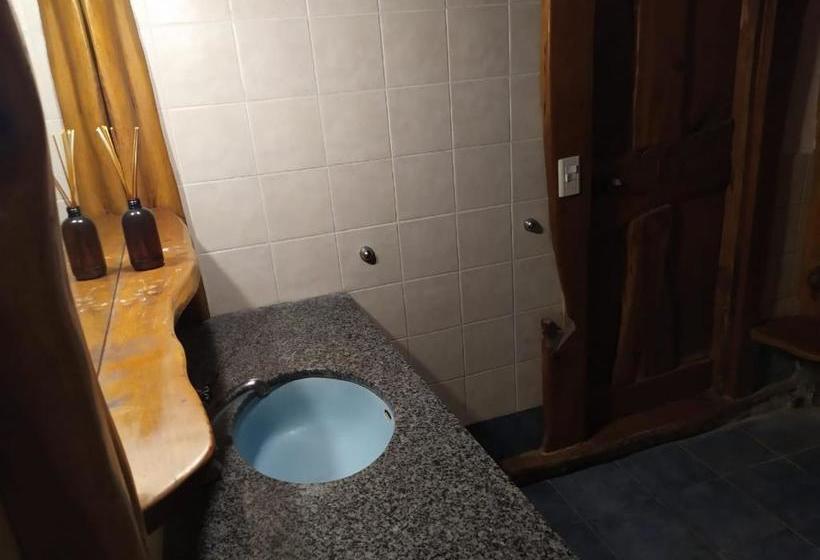 ユースホステル Huecubu Public House