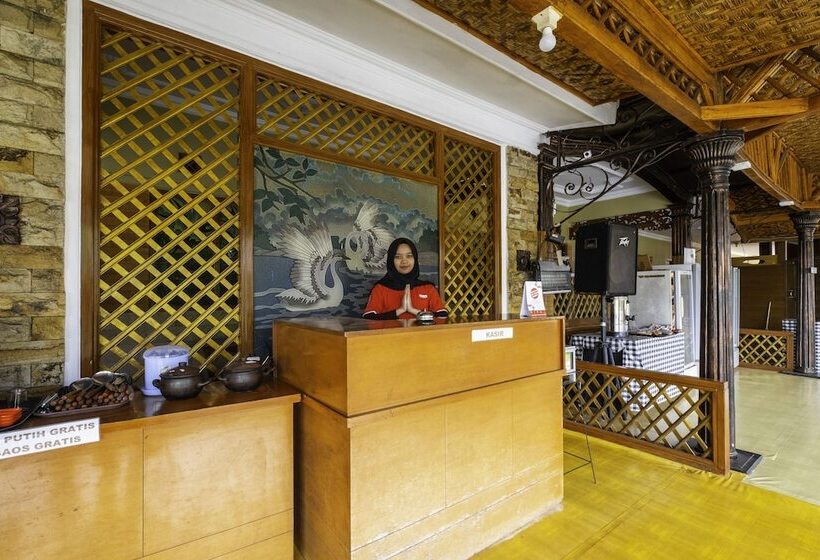 هتل Reddoorz Syariah At Bumi Eyang Enin Homestay Tasikmalaya