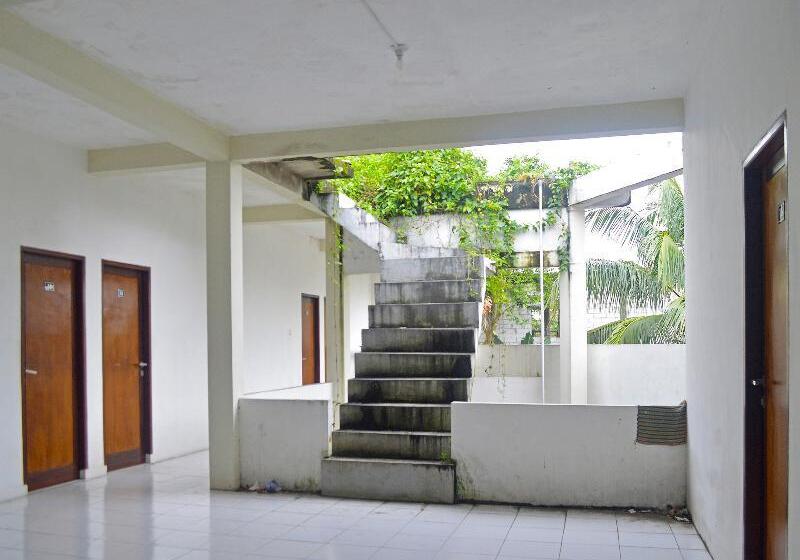 Отель Oyo 2731 Mim Guest House