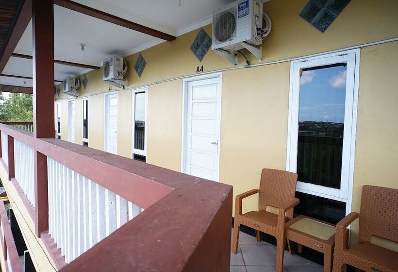 هتل Spot On 2729 Marzan Syariah Guest House