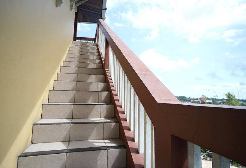 هتل Spot On 2729 Marzan Syariah Guest House