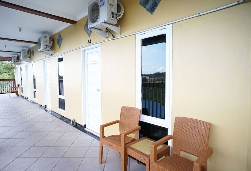 هتل Spot On 2729 Marzan Syariah Guest House