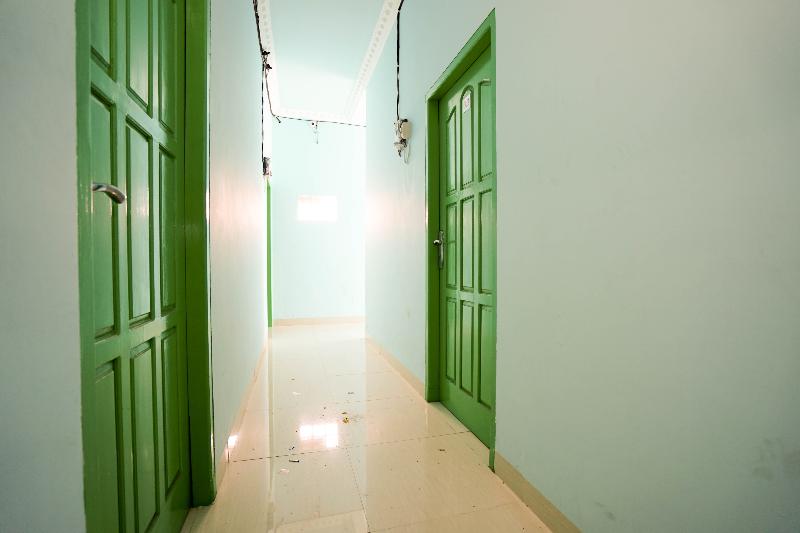 هتل Spot On 2738 818 Home Stay