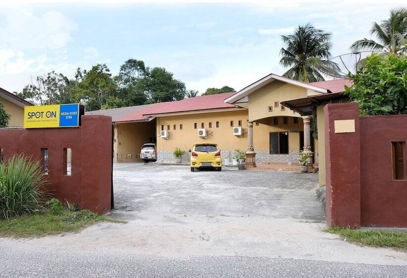 هتل Spot On 2766 Kezia Kost