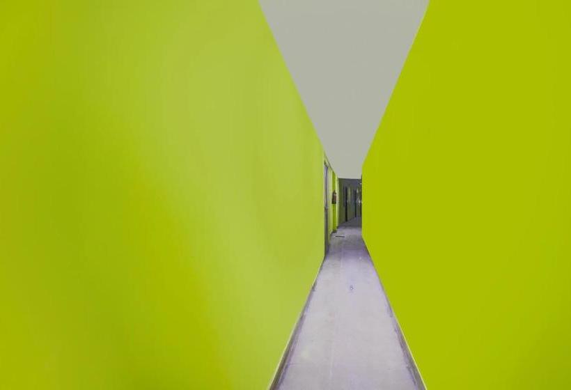 בית מלון כפרי Spot On Raahila Mansion