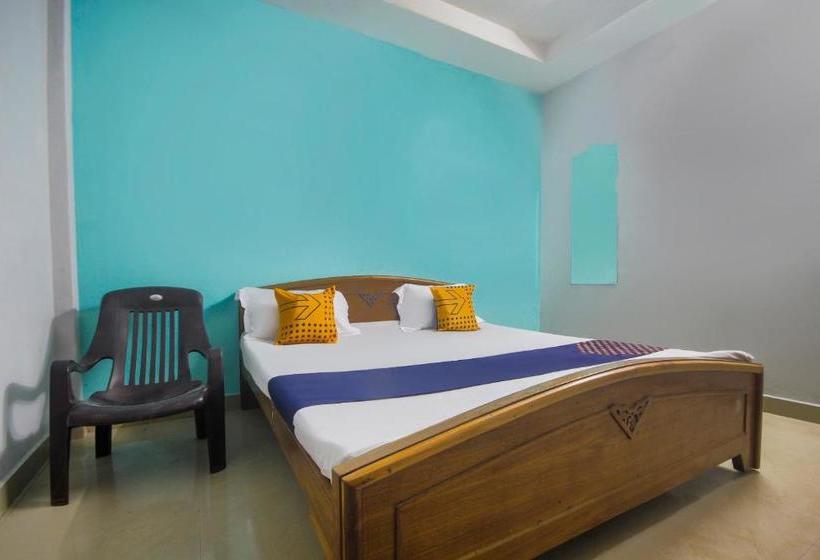 בית מלון כפרי Spot On Raahila Mansion