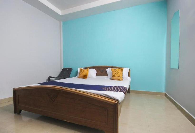 בית מלון כפרי Spot On Raahila Mansion