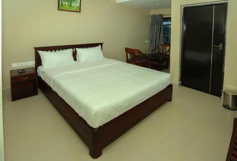 فندق Ceecee Grand Resort