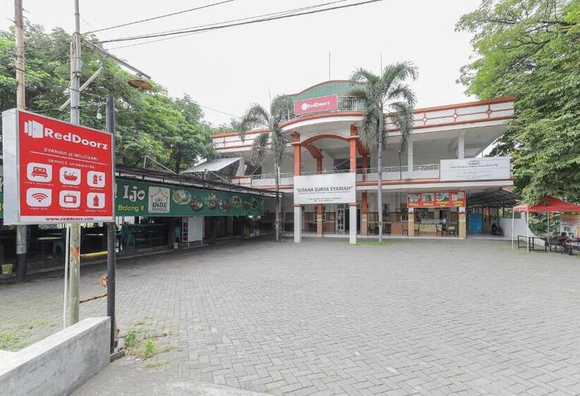 فندق Reddoorz Syariah At Mojosari