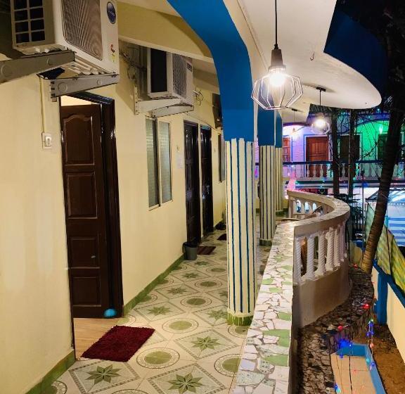 هتل Baga Beach Lagoon