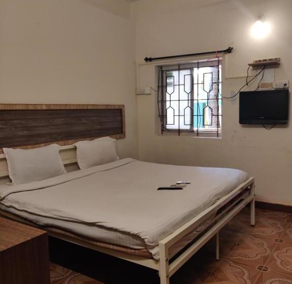 هتل Baga Beach Lagoon