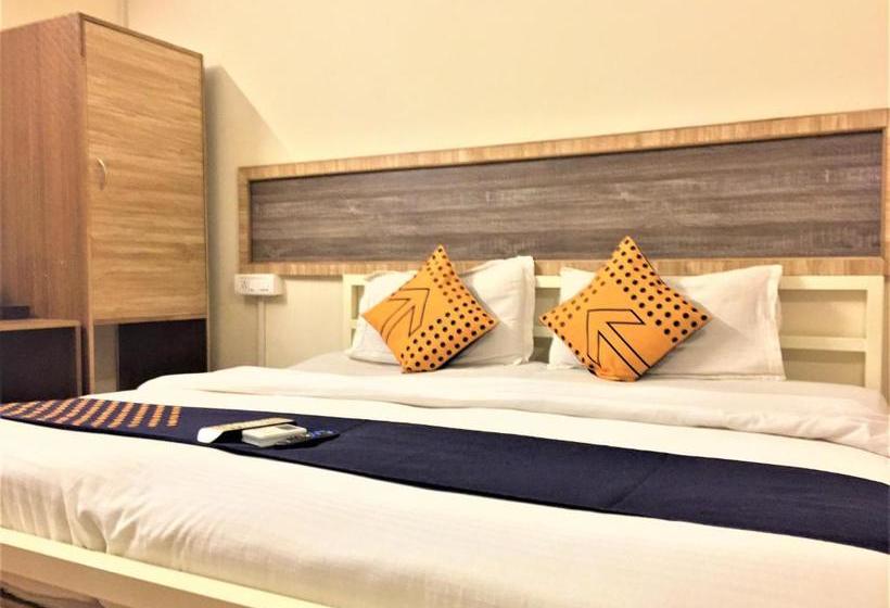 هتل Baga Beach Lagoon