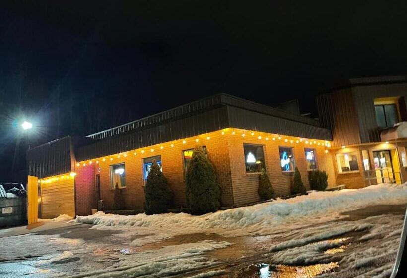 בית מלון כפרי America S Best Value Inn Sandpoint