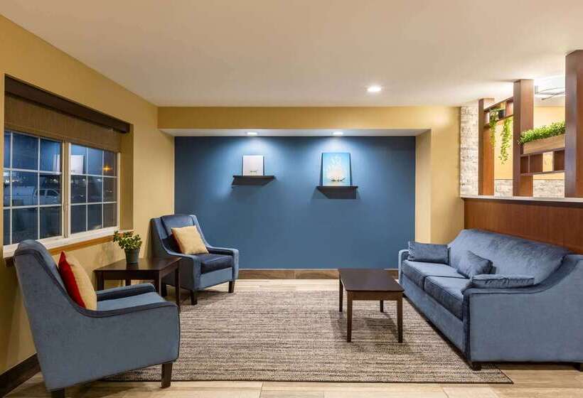 فندق Americinn By Wyndham Jefferson