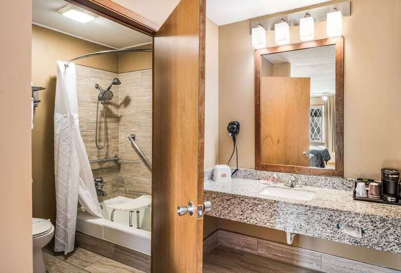 فندق Econo Lodge