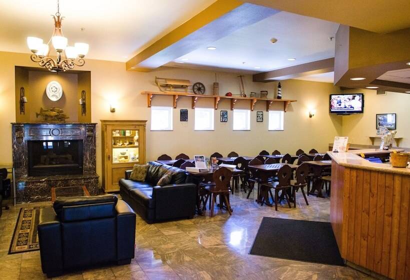 هتل Fairbridge Inn & Suites