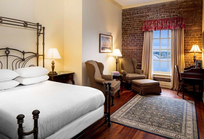 هتل River Street Inn