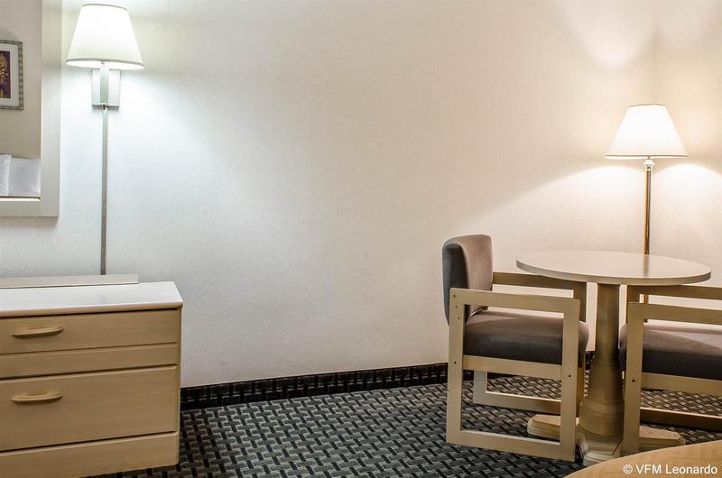 هتل Rodeway Inn State College  Near University